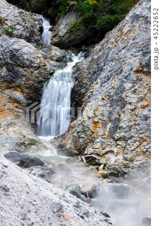 川原毛地獄　湯滝　秋田県 45222652