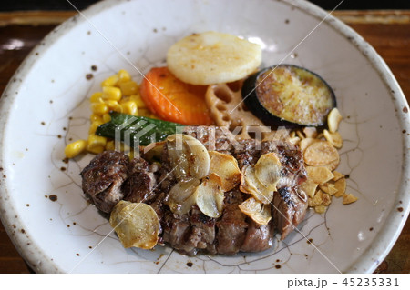 飛騨牛ステーキ ランチ 45235331