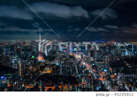 東京都 都心部 都市風景 夜景の写真素材