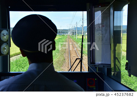 電車の運転手 電車の運転手 45237682