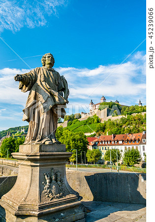 Statue on the Alte Mainbrucke and Marienberg Fortress in Wurzburg, Germany 45239066