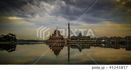 プトラジャヤ 45243857