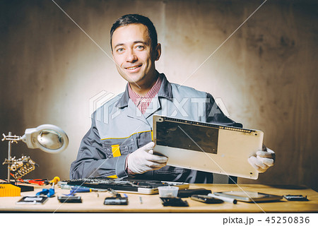 service repair electronics 45250836