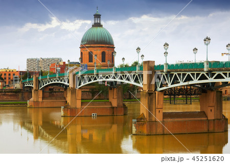 Chapel Saint-Joseph de la Grave and Saint Pierre bridge in Toulouse Chapel Saint-Joseph de la Grave and Saint Pierre bridge in Toulouse 45251620