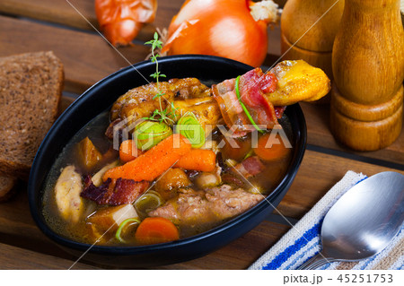 Scotland chicken soup Cock-a-leekie Scotland chicken soup Cock-a-leekie 45251753