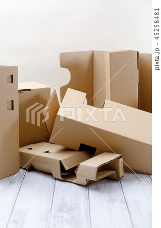 段ボール製の緩衝材　 45258481