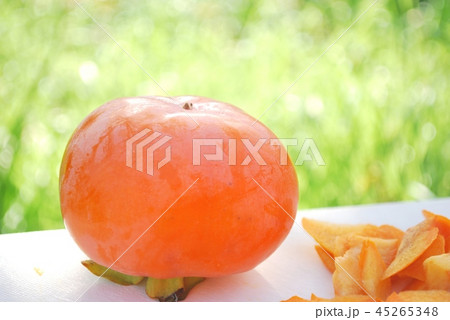 次郎柿と皮 45265348