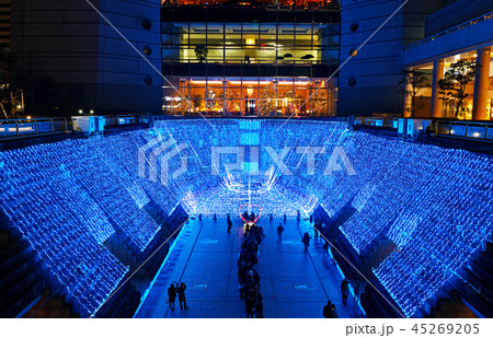 【横浜】クリスマスシーズンのドックヤードガーデン(国重要文化財「旧横浜船渠株式会社第二号船渠」) 【横浜】クリスマスシーズンのドックヤードガーデン(国重要文化財「旧横浜船渠株式会社第二号船渠」) 45269205