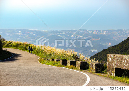 カジュアル 無造作 無頓着 45272452