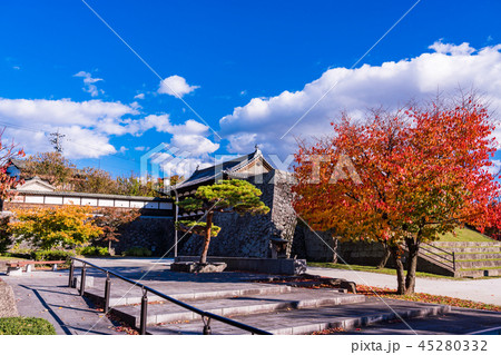 《長野県》小諸城址 大手門 紅葉 《長野県》小諸城址 大手門 紅葉 45280332
