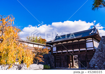 《長野県》小諸城址 大手門 紅葉 《長野県》小諸城址 大手門 紅葉 45280335