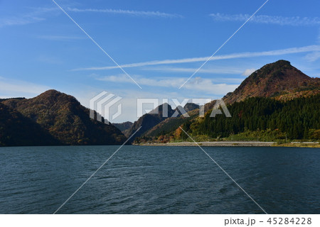 阿賀野川沿いの風景 45284228