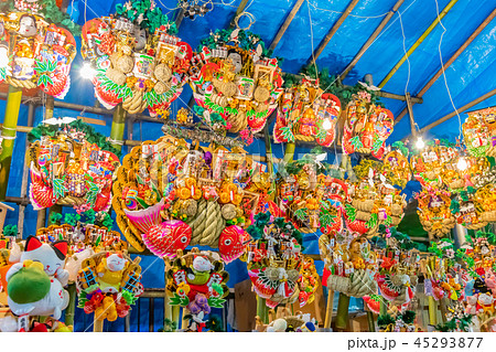 神奈川県横浜市 酉の市 熊手 祭りイメージの写真素材