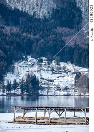 雪国の風景 45299922