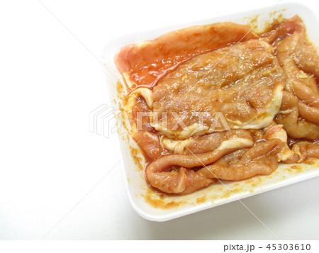 豚肉の生姜焼き 下ごしらえ 豚肉の生姜焼き 下ごしらえ 45303610