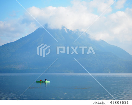 湖とカヤック 湖とカヤック 45303651