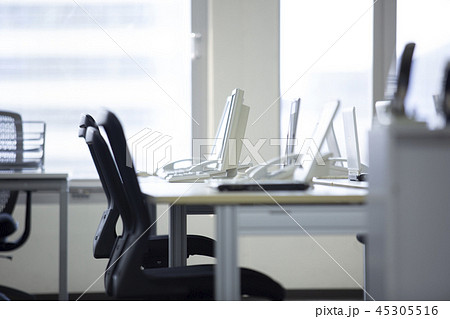 無人のオフィス 45305516