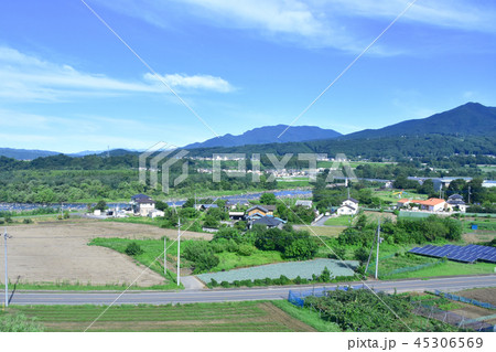 上越線車内から渋川、沼田の風景 上越線車内から渋川、沼田の風景 45306569
