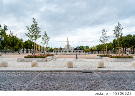 Scenic view of Mariblanca Square in Aranjuez 45306622