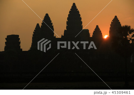 Angkor Wat Temple at sunrise in Siemp Reap 45309461