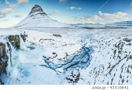 Famous Kirkjufell mountain in winter, Iceland 45310641