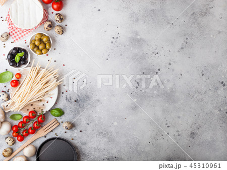 Homemade spaghetti pasta with quail eggs  45310961