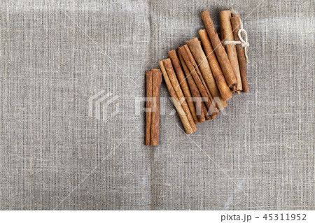 long sticks of cinnamon long sticks of cinnamon 45311952