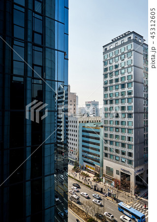 建物 高層ビル ビル 45312605