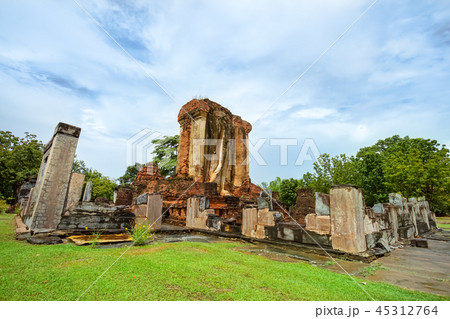 Ancient ruined Wat Chetuphon Luang in Sukhothai 45312764