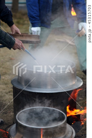 もちつき もちつき 45315703