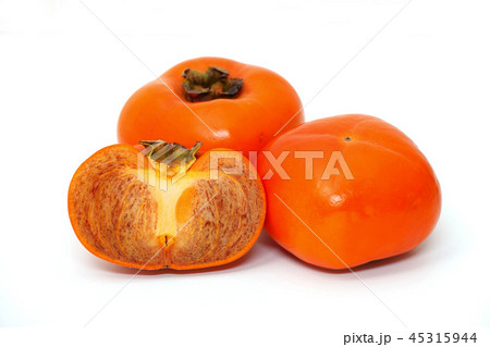 白い背景新鮮な熟した柿 45315944