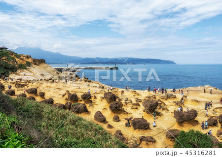 Yehliu geopark crowds in Taiwan 45316281