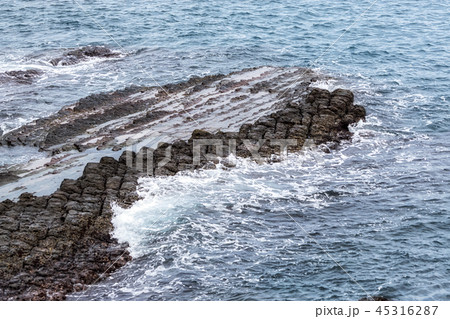 Yehliu coastal scenery 45316287