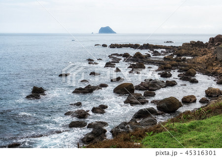 Yehliu coastal scenery 45316301