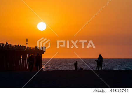 絶景California Hermosa Beach の夕日、Los Angeles ハモーサビーチ 絶景California Hermosa Beach の夕日、Los Angeles ハモーサビーチ 45316742