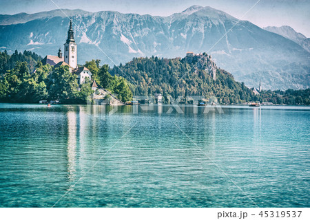 Lake Bled with castle and church, Slovenia 45319537