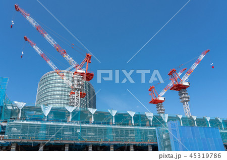 工事現場のクレーンの風景 工事現場のクレーンの風景 45319786