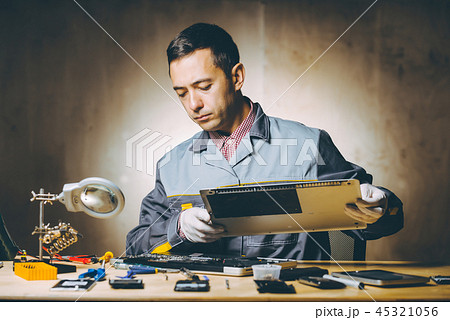 service repair electronics service repair electronics 45321056