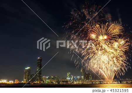 Seoul International Fireworks Festival 45321595