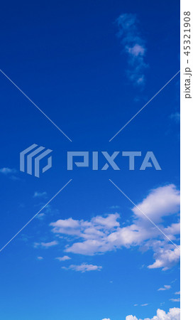 11月の空（縦） 45321908