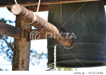 岩殿観音の鐘楼 45321946