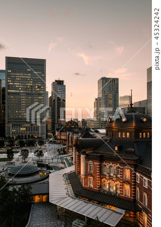 東京駅 (夕景) 東京駅 (夕景) 45324242