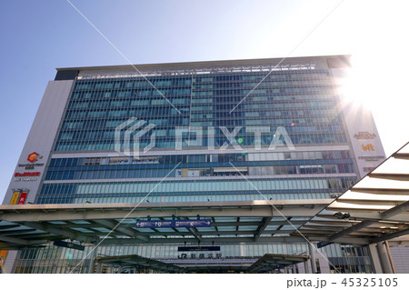 日本の横浜都市景観 新横浜駅を望む 日本の横浜都市景観 新横浜駅を望む 45325105