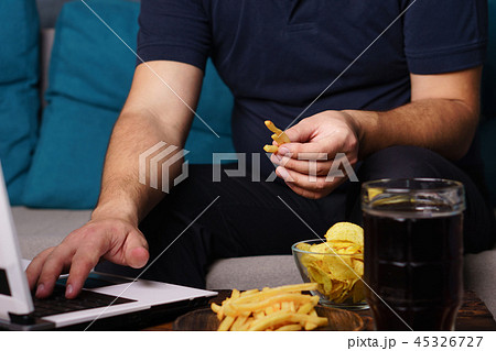 lack of physical activity, laziness, homebody 45326727