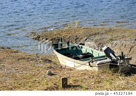 孤独なボート 45327194