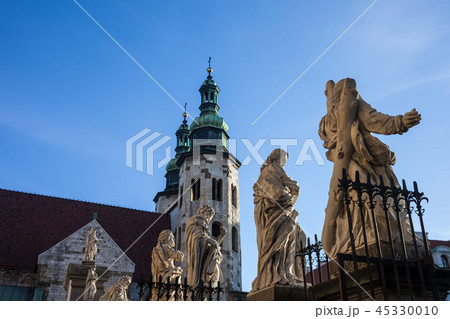 Apostles Sculptures and St Andrew Church in Krakow Apostles Sculptures and St Andrew Church in Krakow 45330010