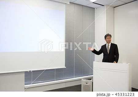 講演 講義 授業 演説 セミナー 男性 講演 講義 授業 演説 セミナー 男性 45331223