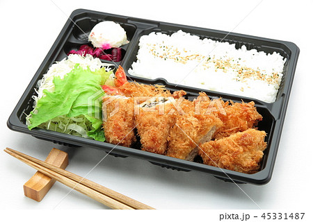 梅しそ巻きかつ弁当 45331487