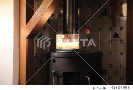 Christmas candle between mirrors Christmas candle between mirrors 45334998