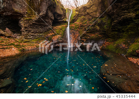 おしらじの滝　秋 45335444